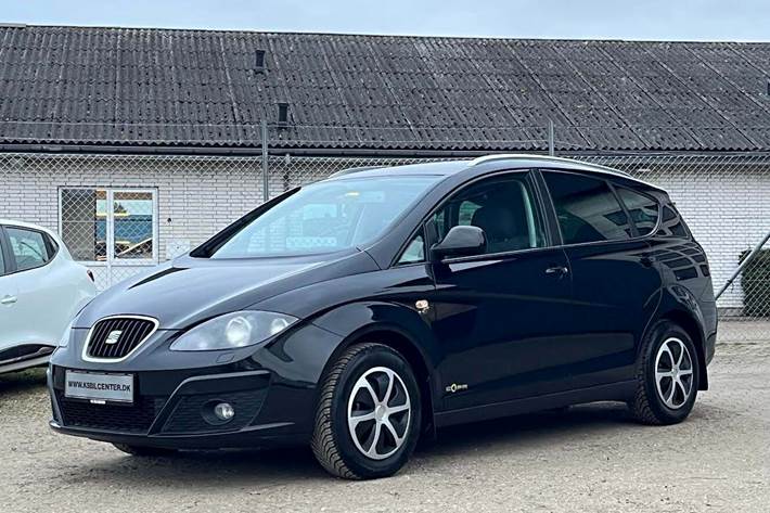 Sort Seat Altea XL fra 2013 set udefra