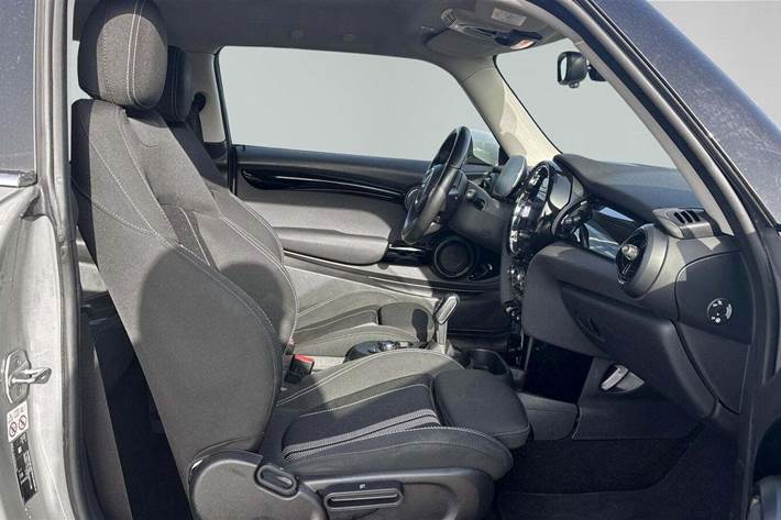 Grå Mini Cooper SE fra 2022