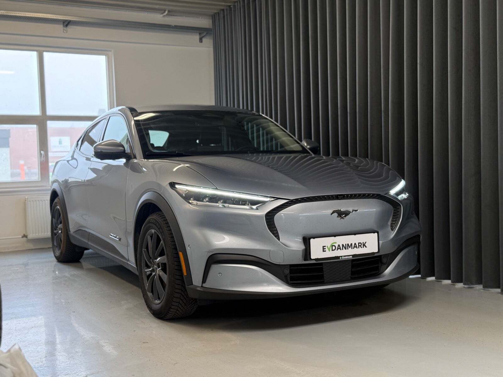 Ford Mustang Mach-E 88 Extended Range