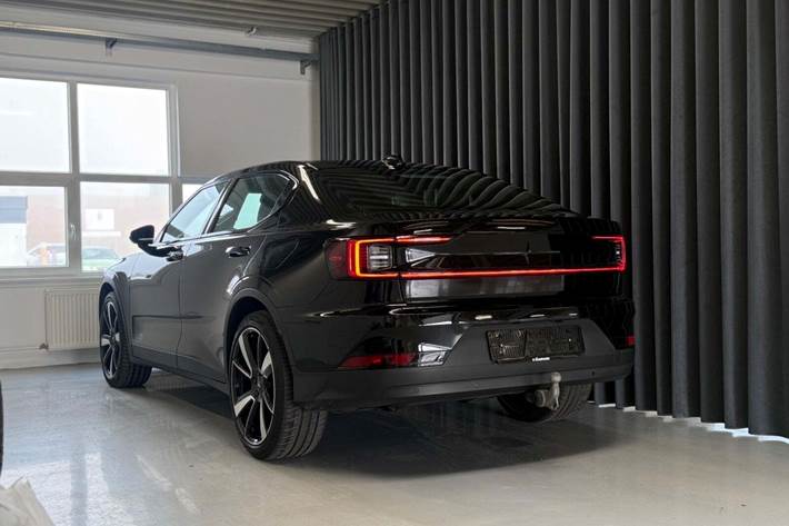 Sort Polestar 2 fra 2022