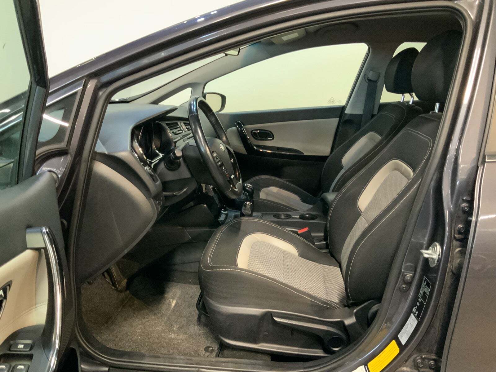 Kia Ceed 1,4 CVVT Spring