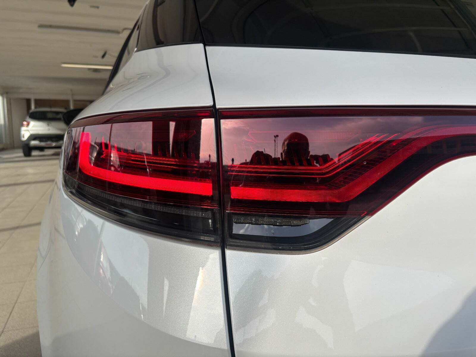 Hvid Renault Megane IV fra 2020