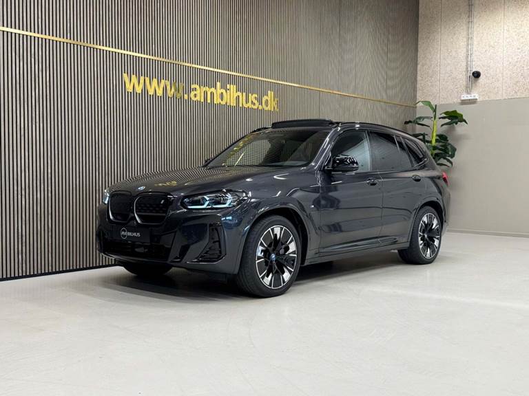 BMW iX3 Charged Plus M-Sport