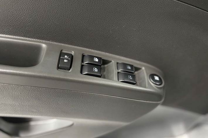 Grå Chevrolet Spark fra 2013