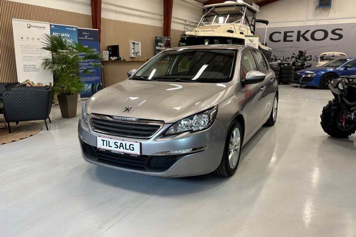Sølv Peugeot 308 fra 2014