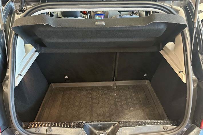 Grå Dacia Sandero fra 2019