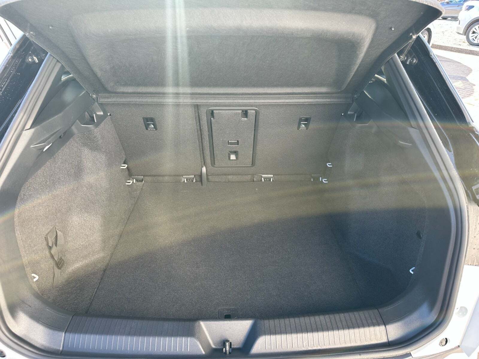 Hvid VW ID.4 fra 2021