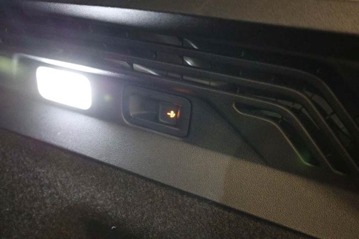 Grå VW ID.4 fra 2021