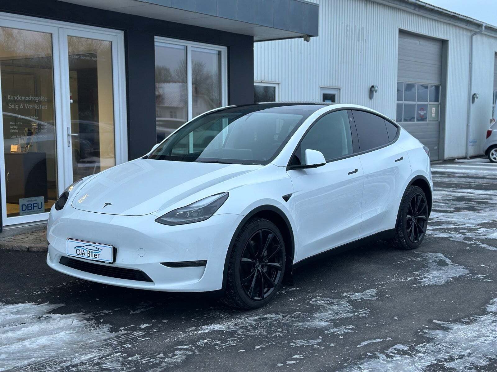Tesla Model Y Long Range AWD