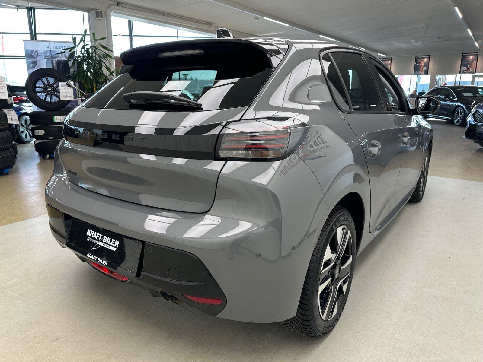 Peugeot 208 1,2 PureTech 100 Allure