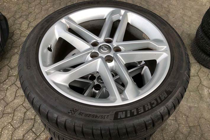 Sølv Opel Mokka X fra 2016