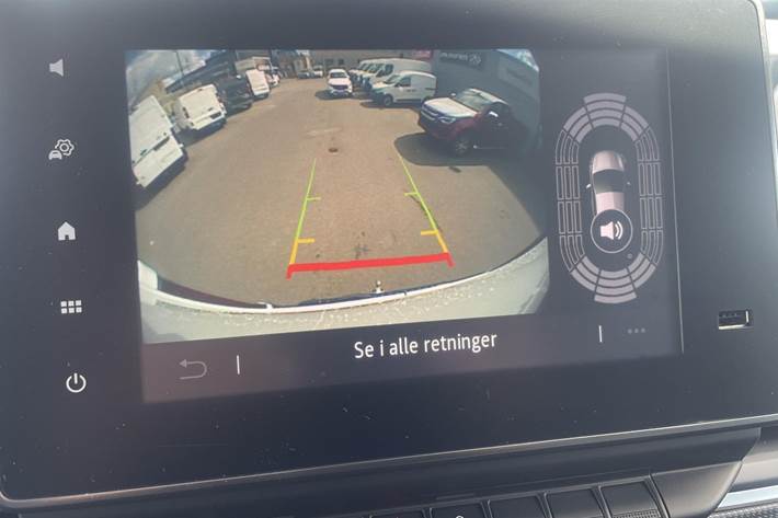 Hvid Nissan Primastar fra 2026