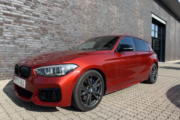 Orange BMW M140i fra 2019
