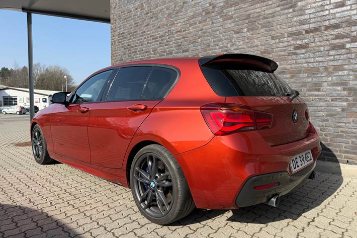 Orange BMW M140i fra 2019