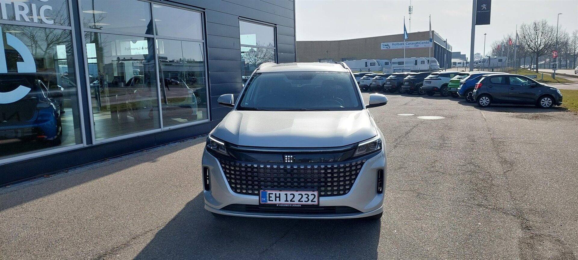 Navor E5 1,5 Plugin-hybrid Rock E-CVT 218HK 5d Aut.