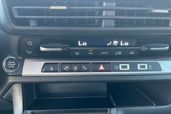 Grå Toyota Proace Verso Electric fra 2024