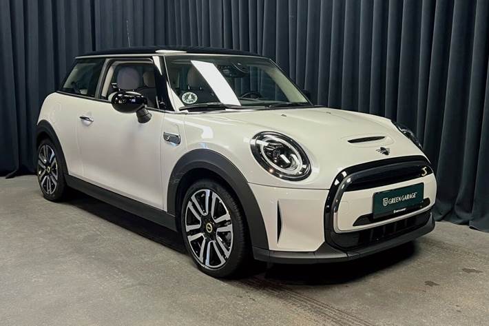 Hvid Mini Cooper fra 2023