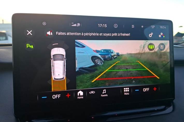 Grå Skoda Enyaq fra 2022