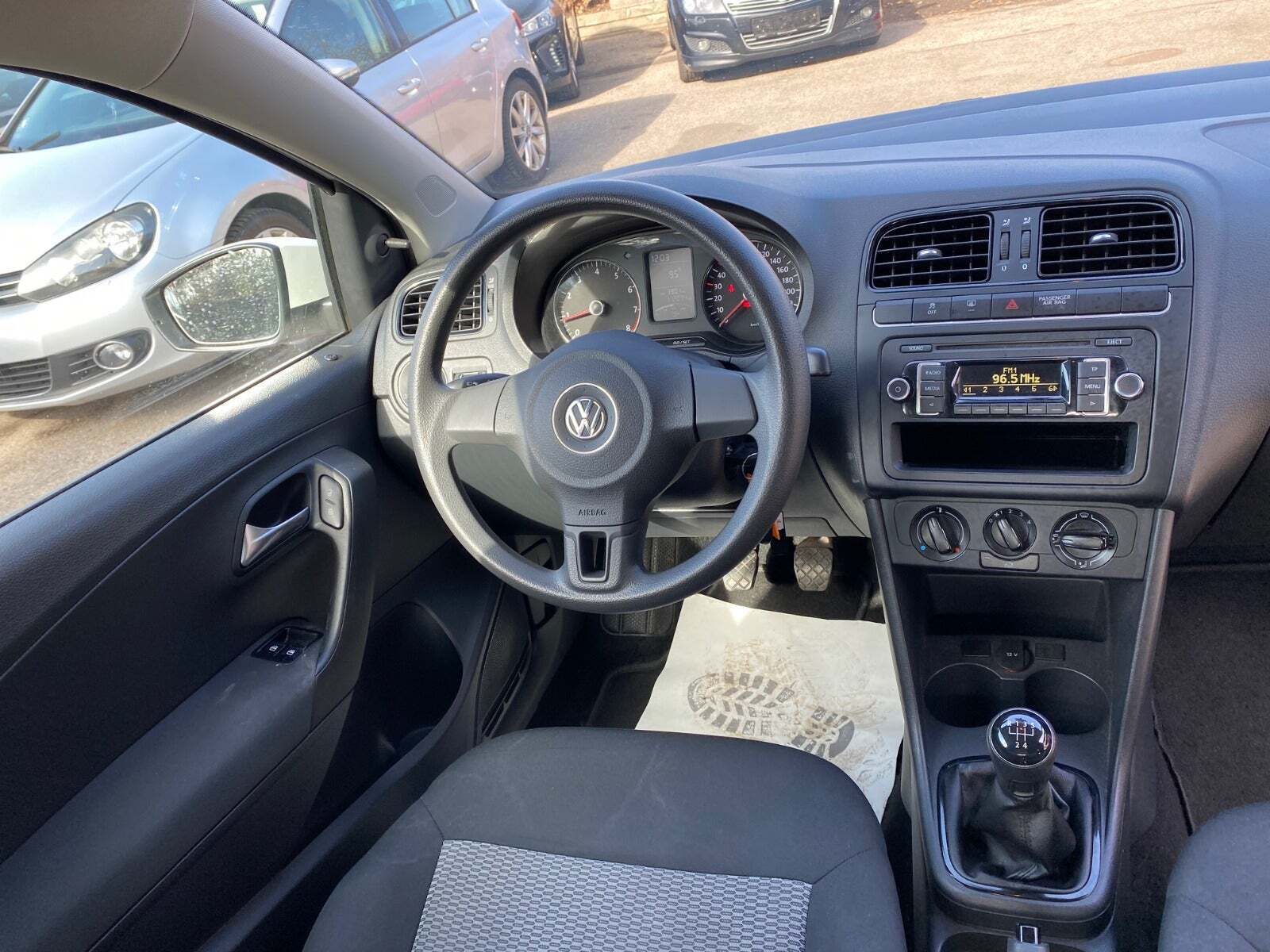 Hvid VW Polo fra 2012