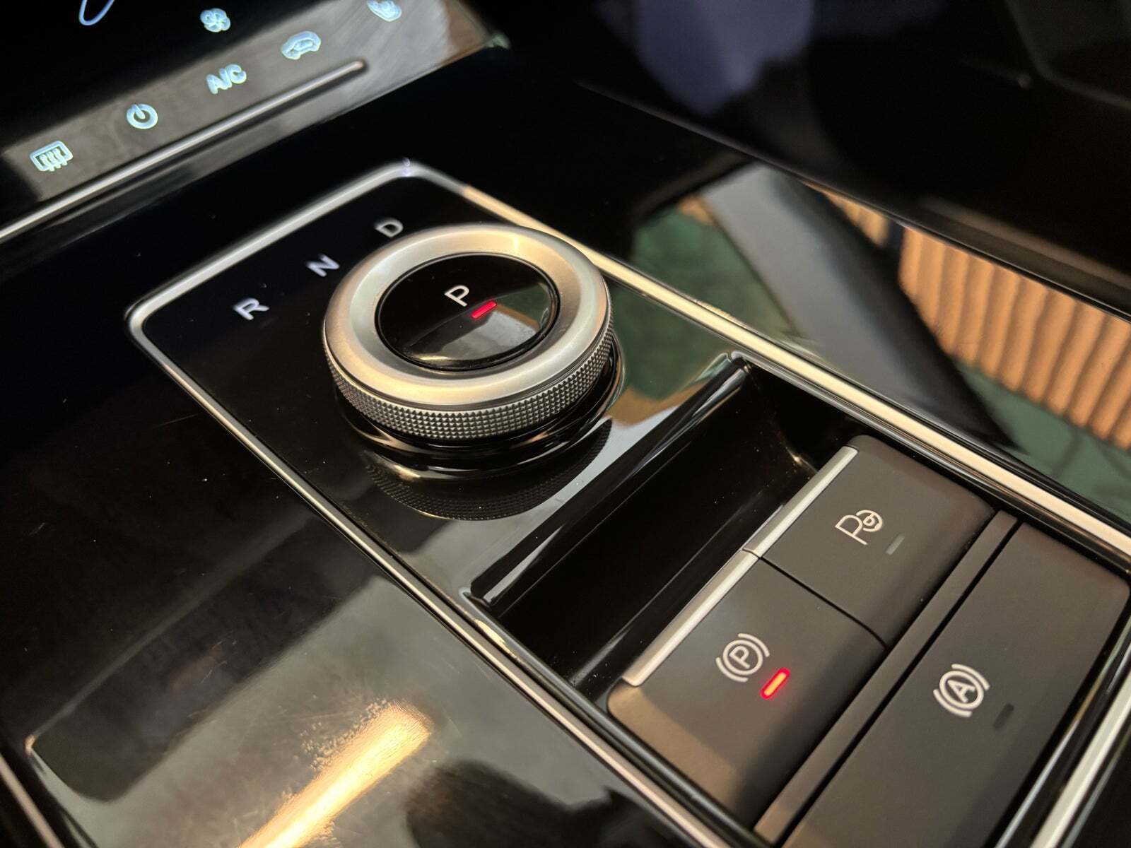 Hvid Aiways U5 fra 2022