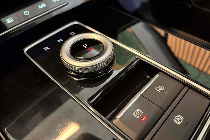 Hvid Aiways U5 fra 2022