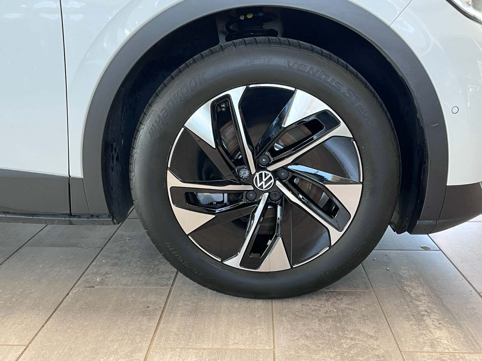 Hvid VW ID.4 fra 2024