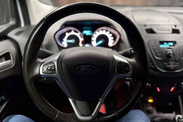 undefined Ford Transit Courier fra 2020