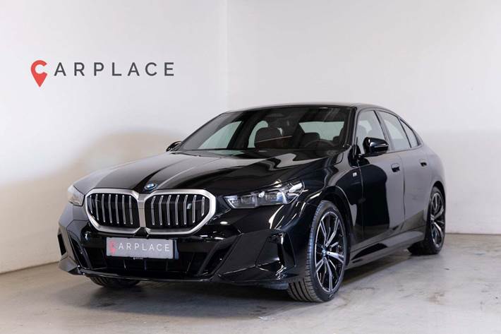 Sort BMW i5 fra 2024
