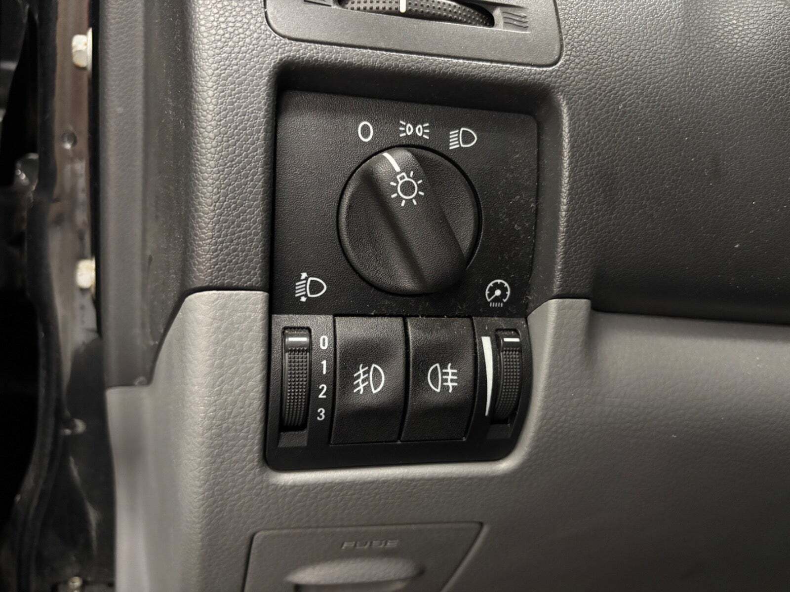 Sort Suzuki Ignis fra 2008