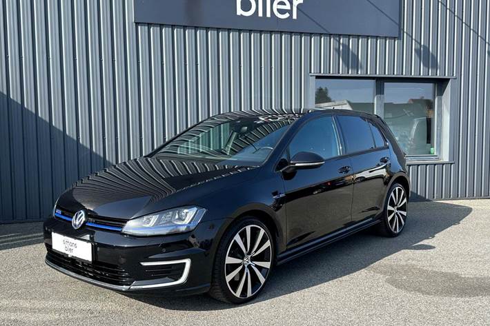 Sort VW Golf VII fra 2017