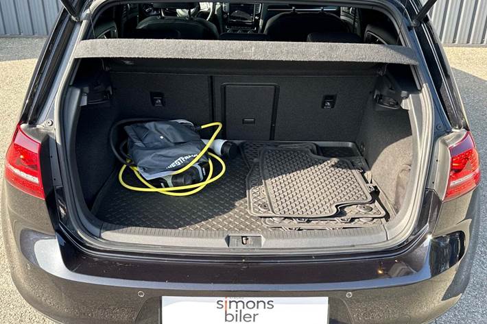 Sort VW Golf VII fra 2017