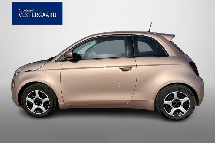 Grå Fiat 500e fra 2022
