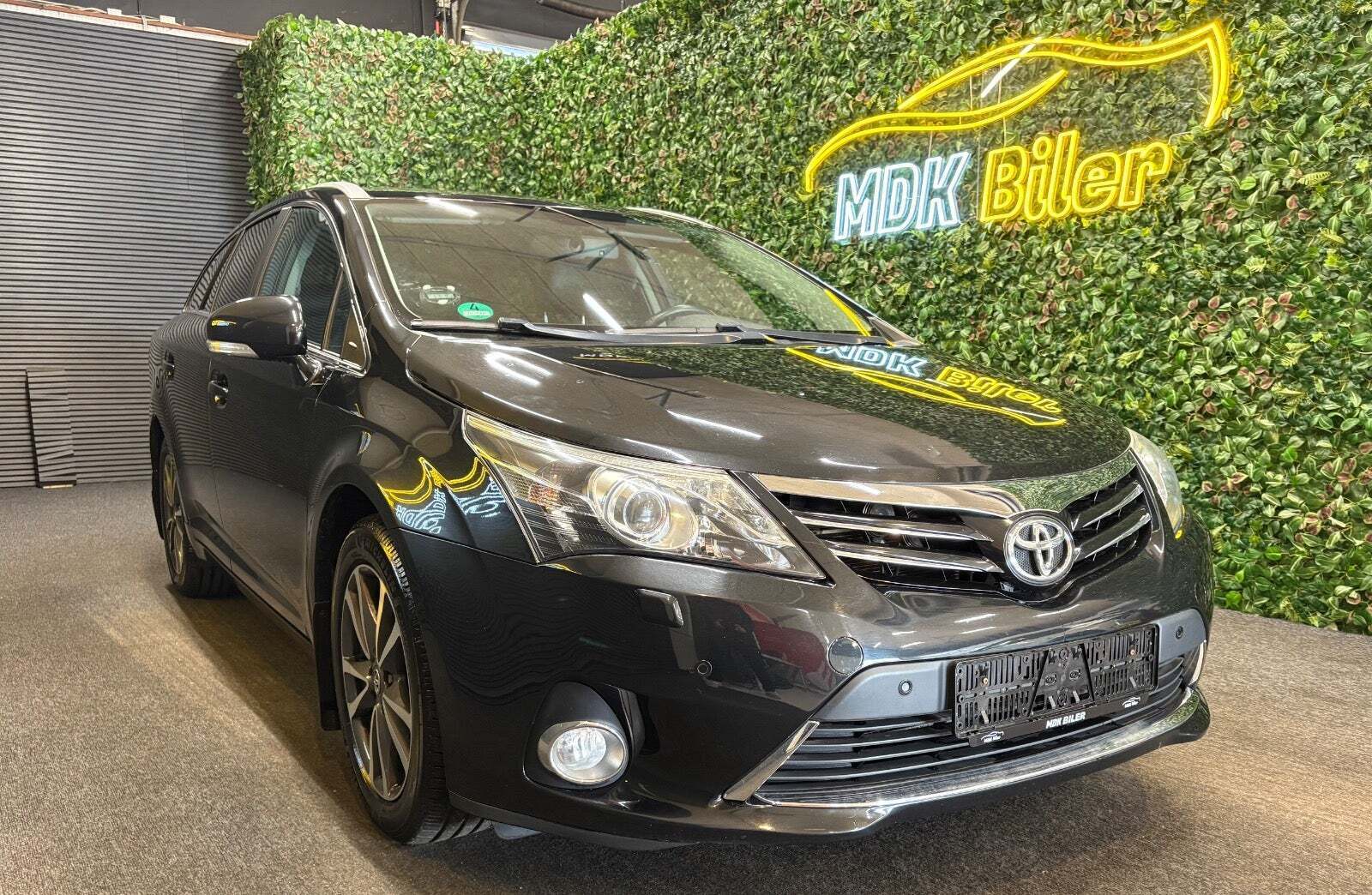 Toyota Avensis 2,2 D-CAT 150 T2 Premium stc. aut.