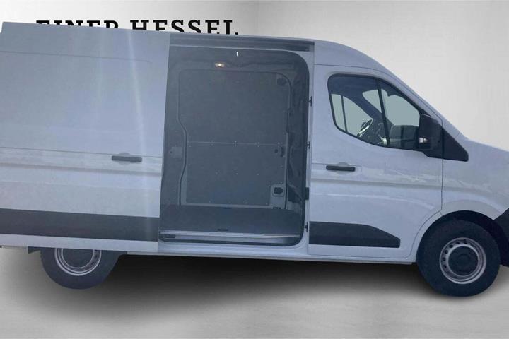 Hvid Renault Master V T33 fra 2025