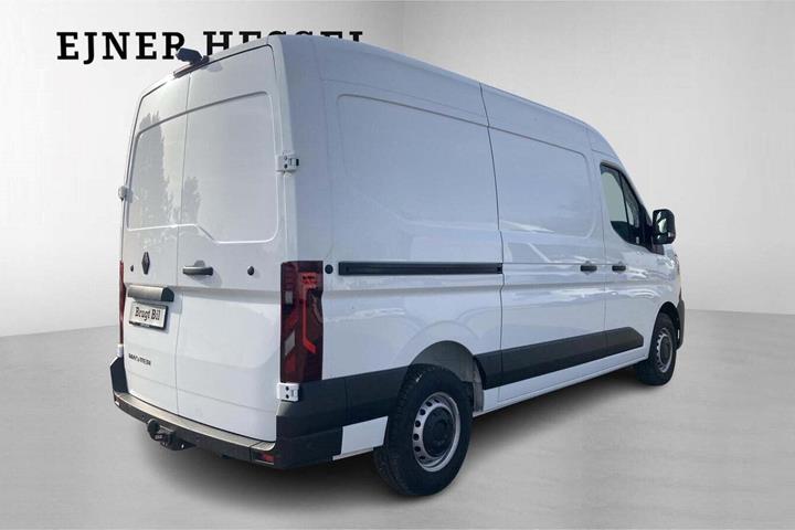Hvid Renault Master V T33 fra 2025