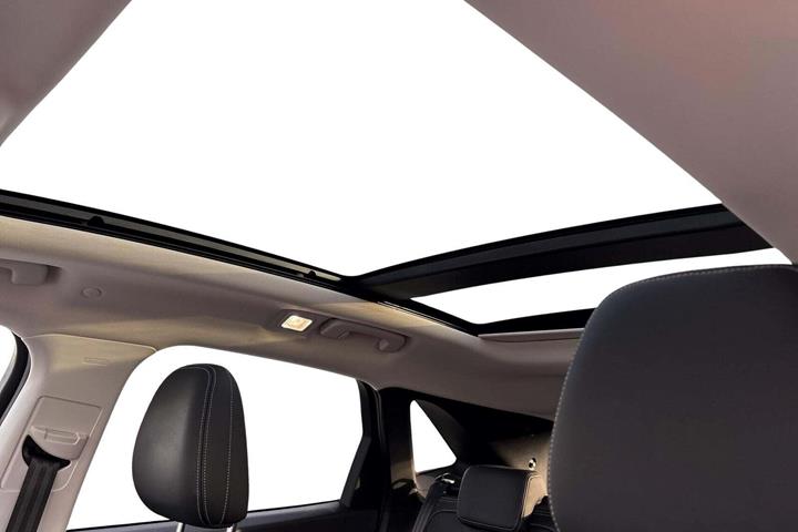Grå Ford Kuga fra 2021