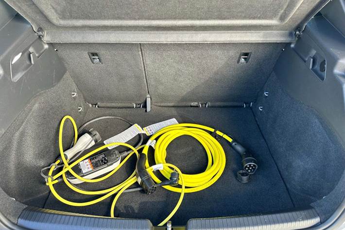 Grå Cupra Born fra 2022