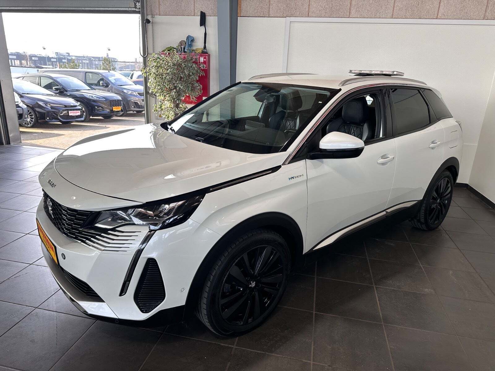 Hvid Peugeot 3008 fra 2022