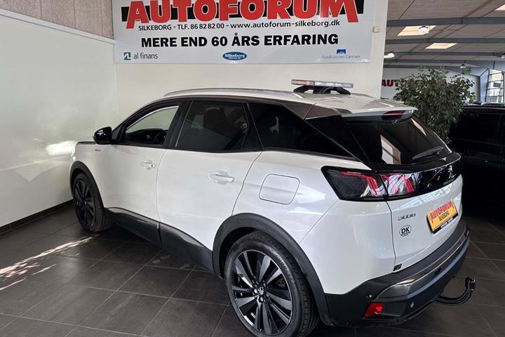 Hvid Peugeot 3008 fra 2022