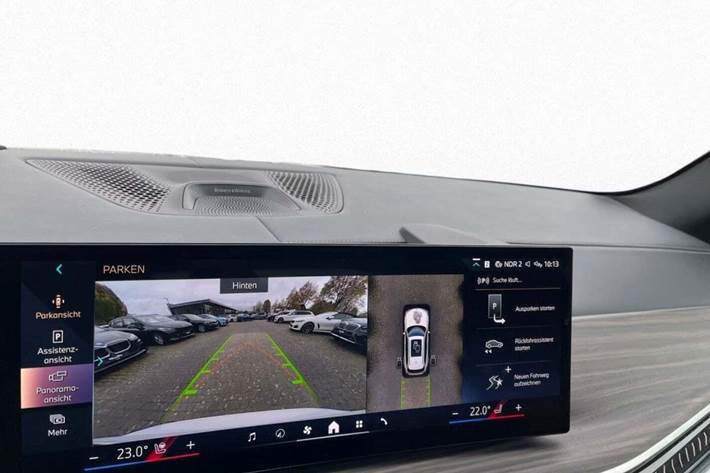 Hvid BMW X5 fra 2023