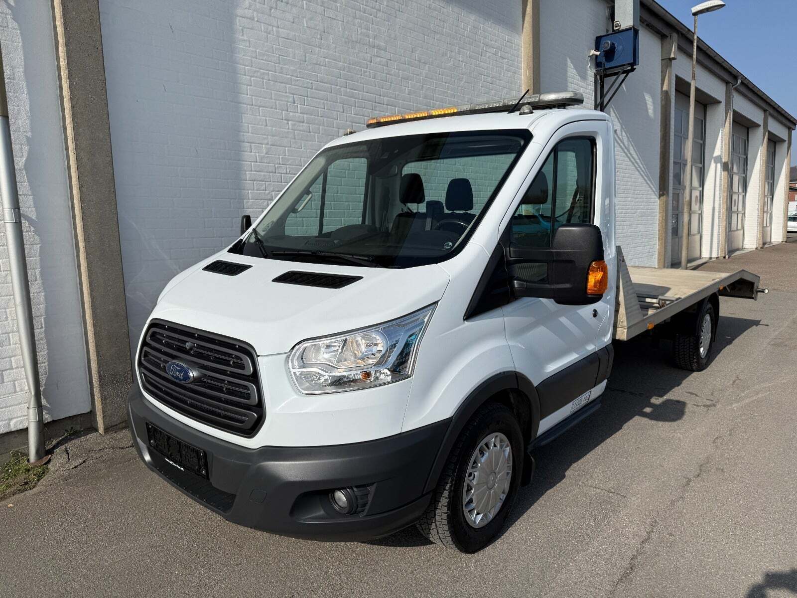 Hvid Ford Transit 350 L3 Chassis fra 2014