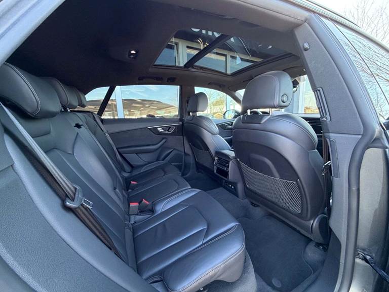 Audi Q8 50 TDi S-line quattro Tiptr.