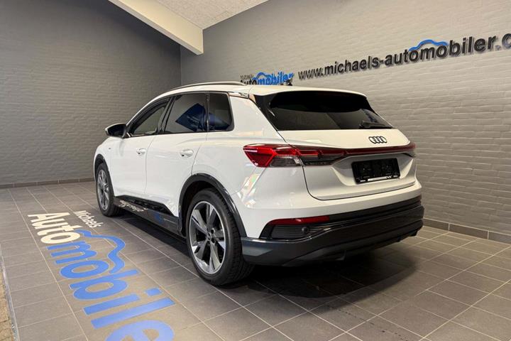 Hvid Audi Q4 e-tron fra 2024