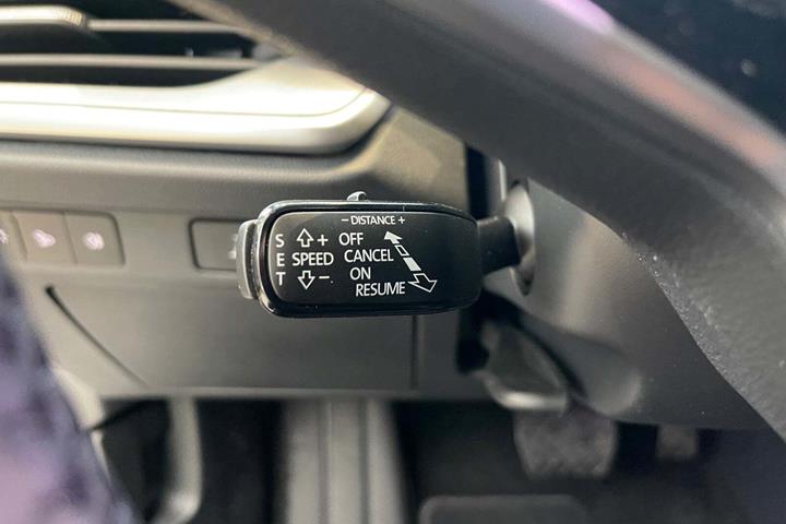 Hvid Skoda Enyaq fra 2026