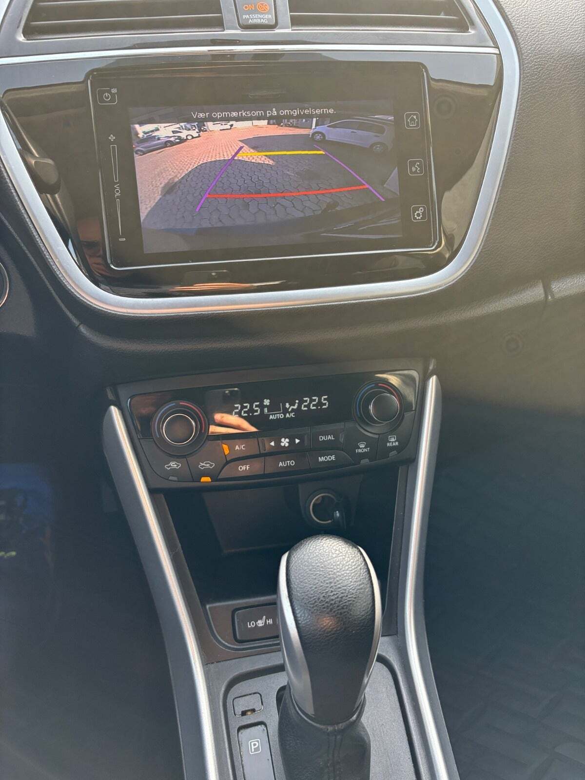 Grå Suzuki S-Cross fra 2017