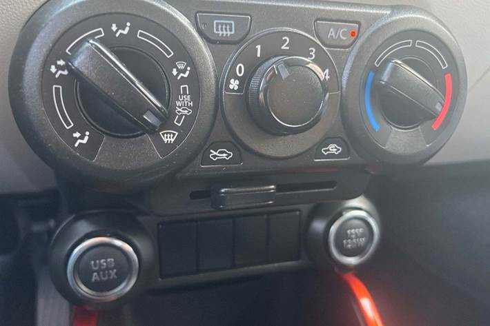 Grå Suzuki Ignis fra 2018