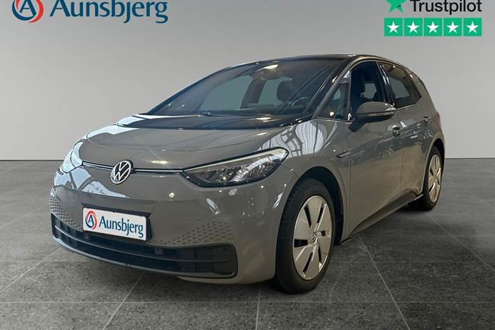 Sort VW ID.3 fra 2022 set udefra