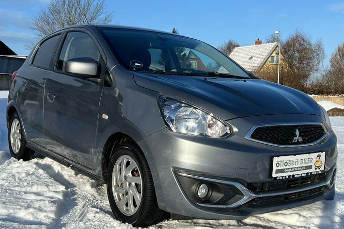 Grå Mitsubishi Space Star fra 2018