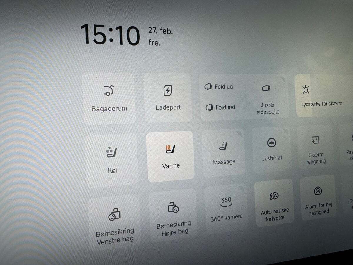 Grøn Xpeng G9 fra 2023