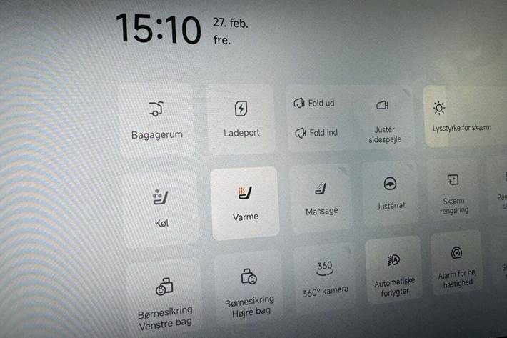 Grøn Xpeng G9 fra 2023